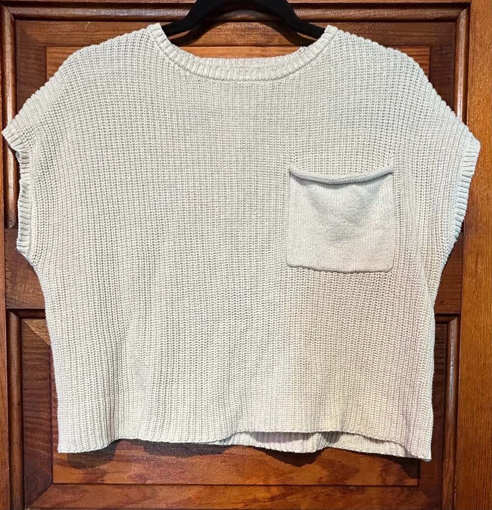 Sincerely Jules Waffle Knit Pocket Top Size XS Ash White
